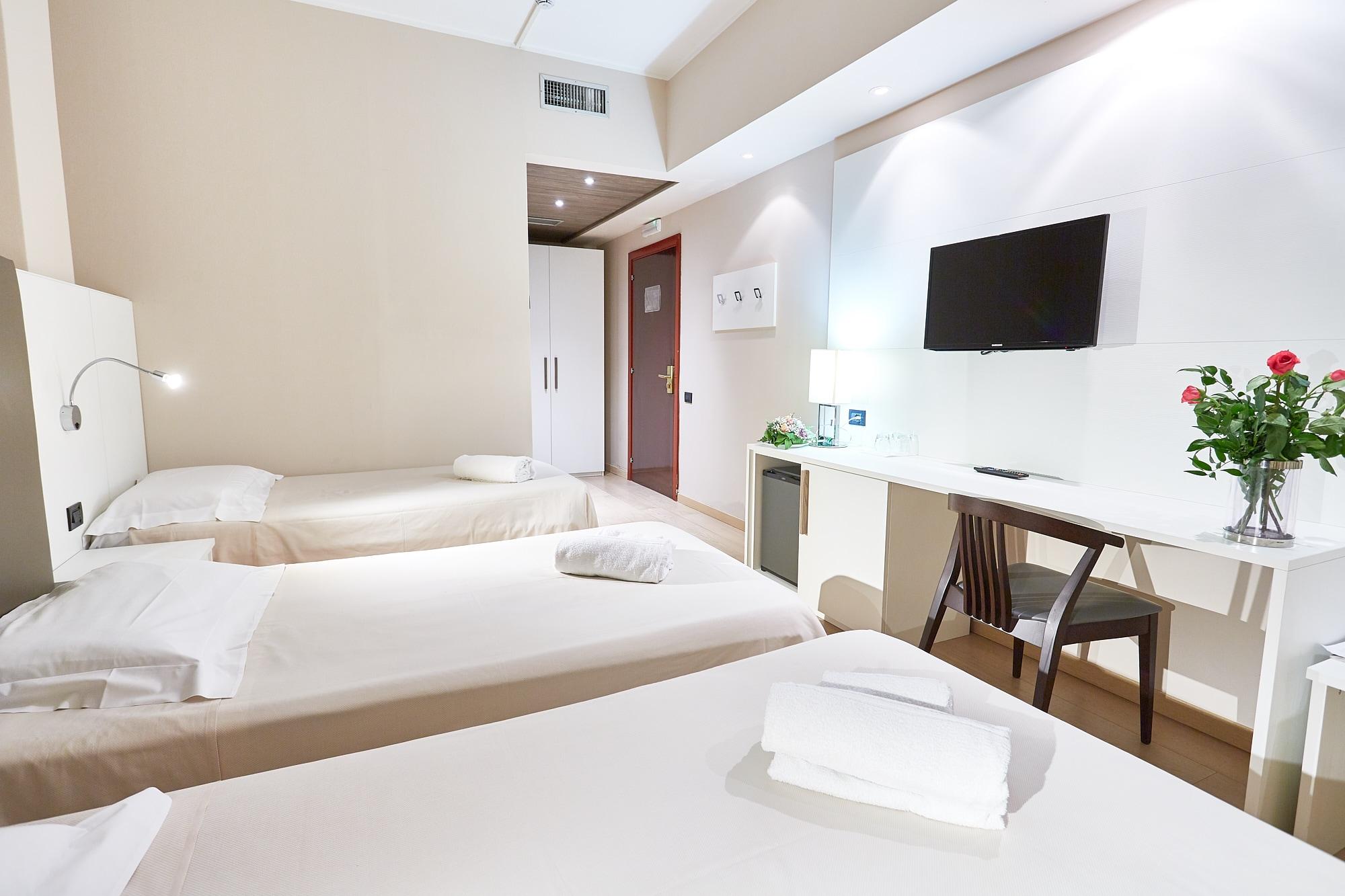 Ferretti Majestichouse Hotel Castenedolo Bagian luar foto